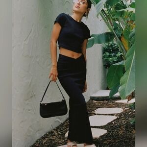 NWT ABIGAIL MIDI SKIRT BLACK